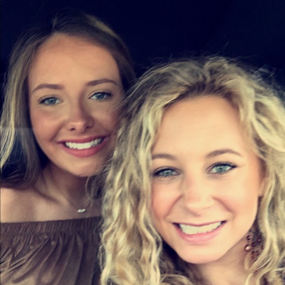 Meet your Posher, Audrey - Picture 1 of 1